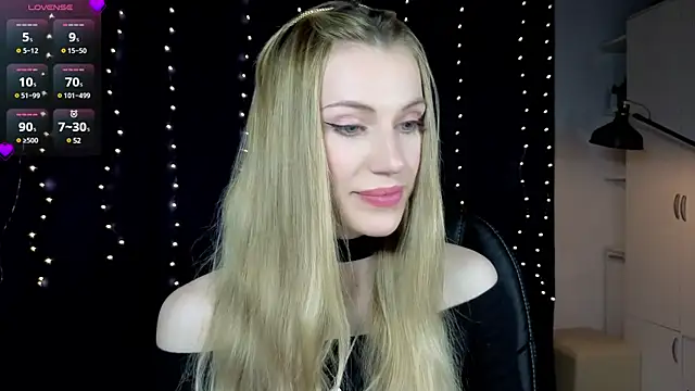 Lilianna Just online show from 02-25-25, 04:14