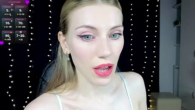 Lilianna Just online show from 01-12-25, 04:40