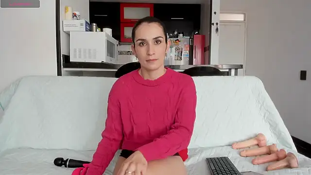 Layla Sia online show from 06-10-26, 03:46