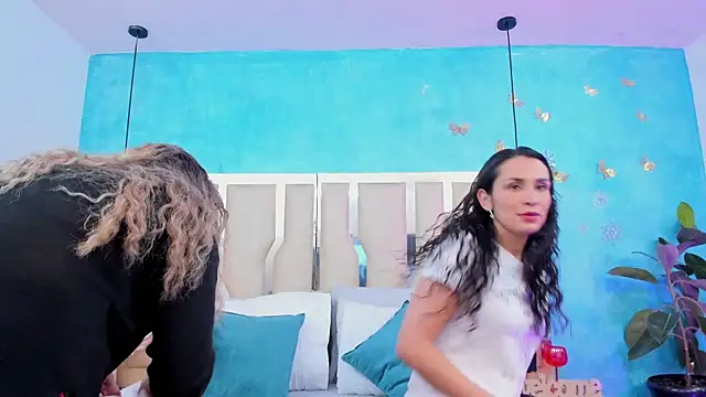 Layla Sia online show from 02-07-26, 12:02