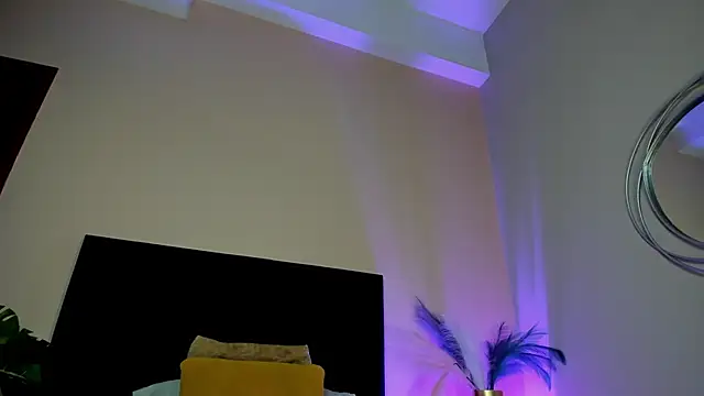 NoraDasilva online show from 11-13-25, 12:36