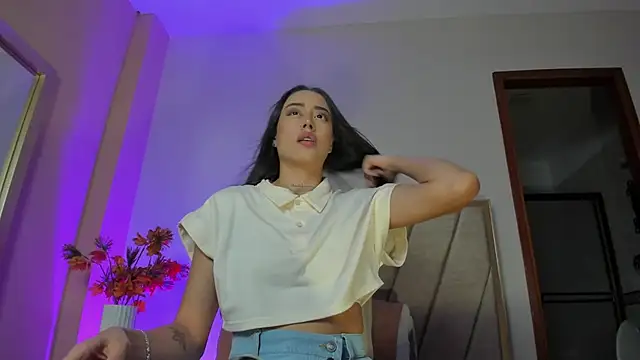 NoraDasilva online show from 10-22-25, 11:58