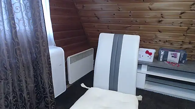 LaMadrina006 online show from 11-20-25, 09:21