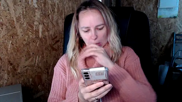 Snapshot of las_sweet chatting on 02-04-26, 10:54 las sweet online show from 02-04-26, 10:54