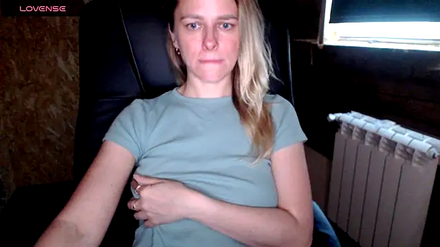 Snapshot of las_sweet chatting on 06-22-26, 12:38 las sweet online show from 06-22-26, 12:38