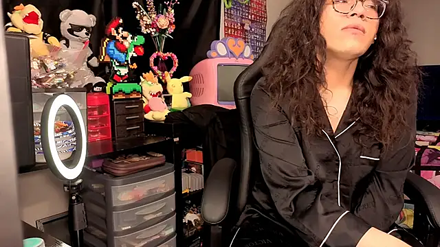 ShinyCherub online show from 09-21-25, 11:37