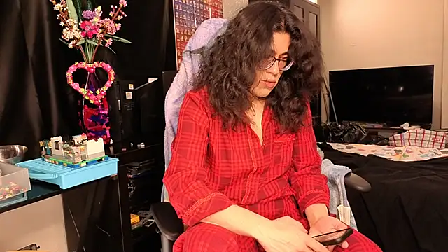ShinyCherub online show from 03-11-25, 10:07