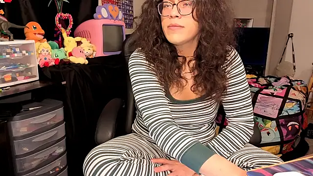 ShinyCherub online show from 10-05-25, 02:35