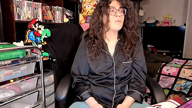 ShinyCherub online show from 04-18-26, 06:21