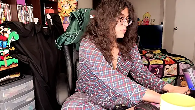 ShinyCherub online show from 02-11-26, 04:01