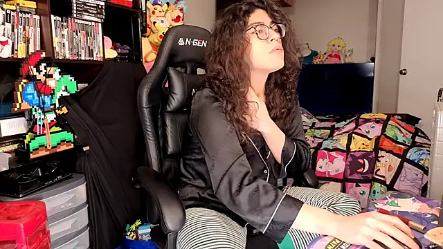 ShinyCherub online show from 04-05-26, 09:05