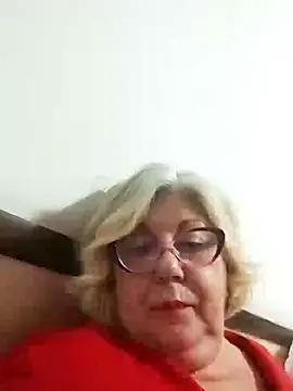 Snapshot of Merilulla chatting on 03-08-25, 01:28 Merilulla online show from 03-08-25, 01:28