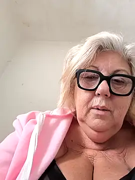 Merilulla online show from 10-25-25, 11:42