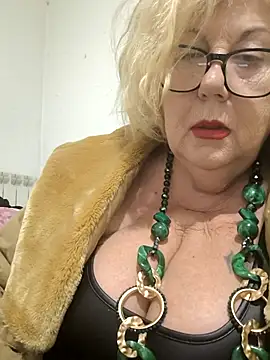 Merilulla online show from 11-26-25, 02:44