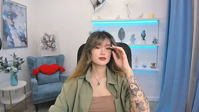 Snapshot of AnneTLi chatting on 06-09-26, 03:18 AnneTLi online show from 06-09-26, 03:18