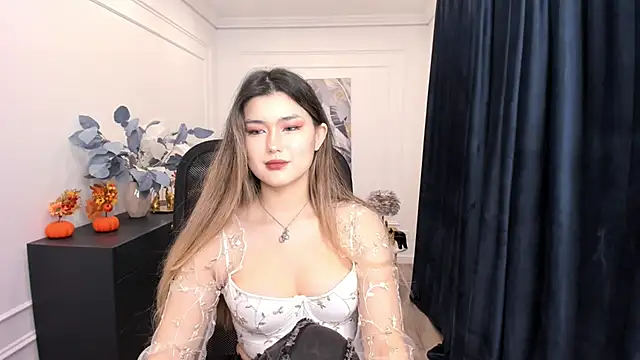 Snapshot of AnneTLi chatting on 10-14-25, 03:40 AnneTLi online show from 10-14-25, 03:40