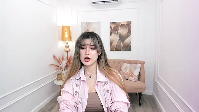 Snapshot of AnneTLi chatting on 05-16-26, 03:16 AnneTLi online show from 05-16-26, 03:16