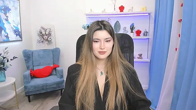 AnneTLi online show from 02-21-26, 04:03