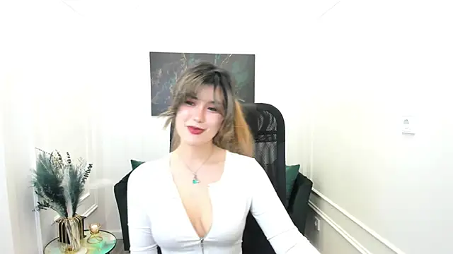 Snapshot of AnneTLi chatting on 05-29-26, 03:34 AnneTLi online show from 05-29-26, 03:34