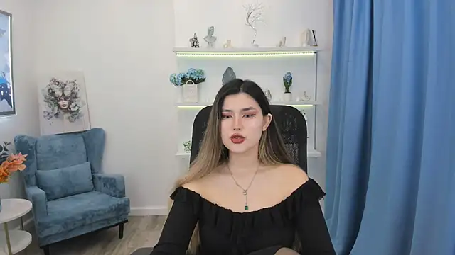 AnneTLi online show from 11-30-25, 03:29