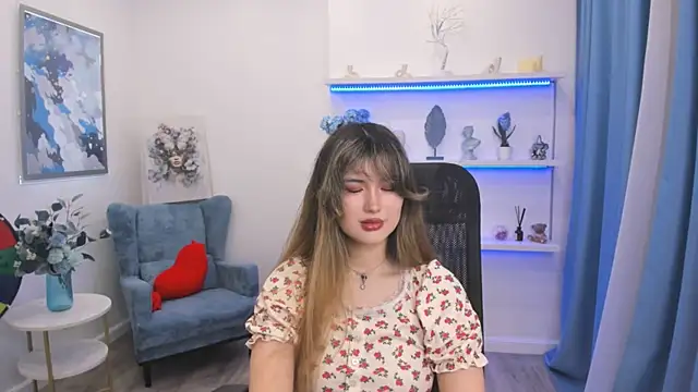 Snapshot of AnneTLi chatting on 04-19-26, 03:18 AnneTLi online show from 04-19-26, 03:18