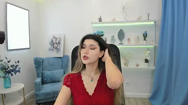 Snapshot of AnneTLi chatting on 10-11-25, 03:29 AnneTLi online show from 10-11-25, 03:29