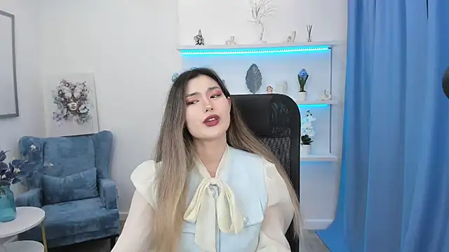 Snapshot of AnneTLi chatting on 09-23-25, 08:16 AnneTLi online show from 09-23-25, 08:16