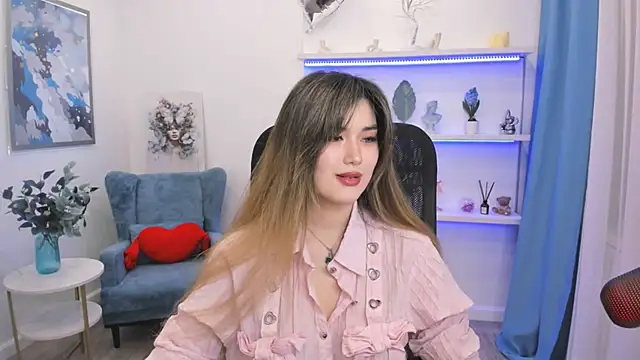 Snapshot of AnneTLi chatting on 05-05-26, 03:31 AnneTLi online show from 05-05-26, 03:31
