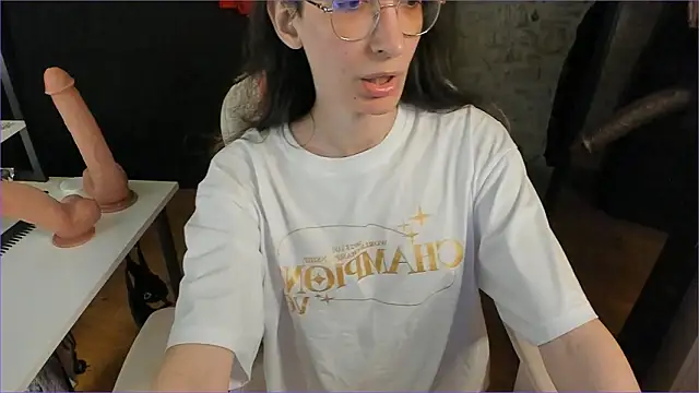 Mayala   online show from 03-07-26, 04:01