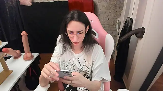 Mayala   online show from 04-18-26, 07:51