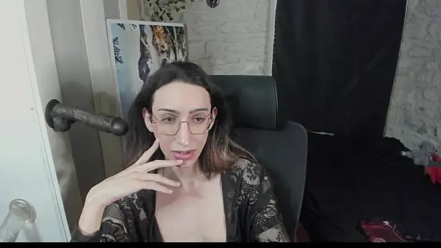 Snapshot of Mayala__ chatting on 03-09-25, 11:25 Mayala online show from 03-09-25, 11:25