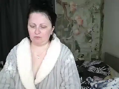 Snapshot of Lillian2 chatting on 05-16-26, 11:59 Lillian2 online show from 05-16-26, 11:59