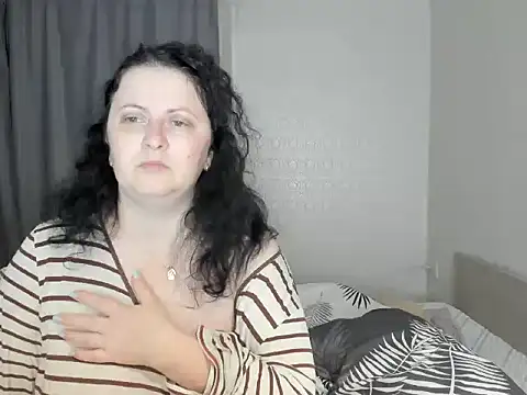 Lillian2 online show from 10-05-25, 05:36