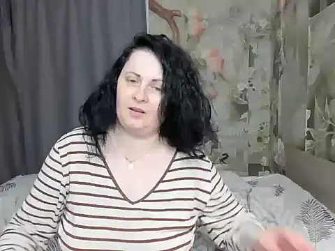 Lillian2 online show from 03-27-26, 08:48