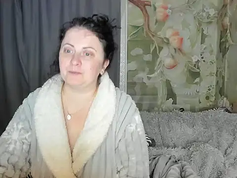 Lillian2 online show from 10-15-25, 10:40