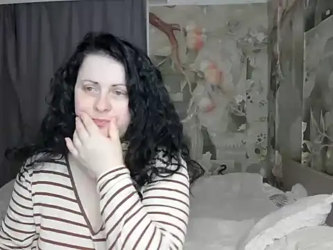 Lillian2 online show from 03-25-26, 08:30