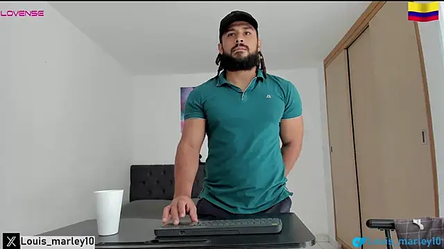 Louis marley   online show from 11-05-25, 04:32