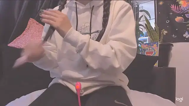 MYFAVOURITESTRAGER online show from 12-20-25, 06:33