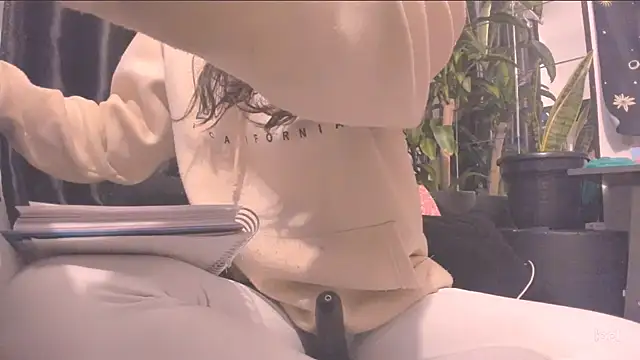 MYFAVOURITESTRAGER online show from 02-12-26, 09:31