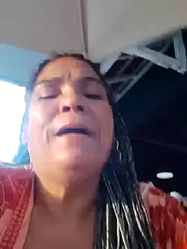 Snapshot of Delicy1 chatting on 02-14-25, 09:10 Delicy1 online show from 02-14-25, 09:10