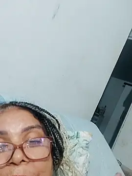 Snapshot of Delicy1 chatting on 02-25-25, 10:42 Delicy1 online show from 02-25-25, 10:42
