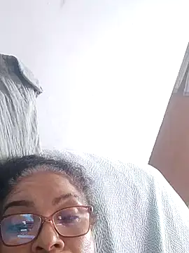 Snapshot of Delicy1 chatting on 01-27-25, 04:33 Delicy1 online show from 01-27-25, 04:33