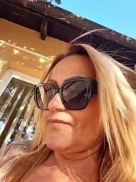 Isabellaa04 online show from 02-27-26, 07:52