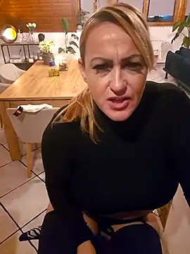 Isabellaa04 online show from 11-29-25, 06:08