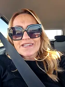 Isabellaa04 online show from 11-07-25, 12:31