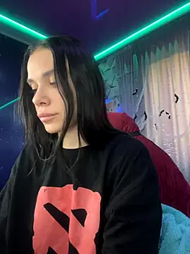 Queen of pain online show from 10-25-25, 09:30