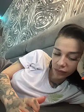 Snapshot of Queen_of_pain chatting on 02-03-26, 06:40 Queen of pain online show from 02-03-26, 06:40