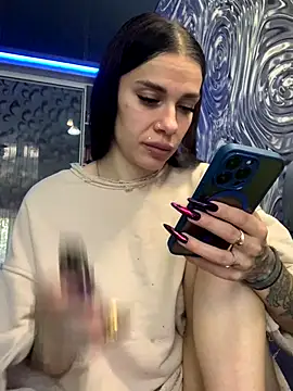 Queen of pain online show from 09-21-25, 06:51