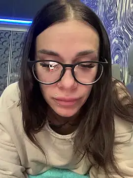 Queen of pain online show from 09-23-25, 06:20