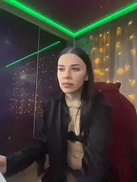 Queen of pain online show from 12-14-25, 06:08